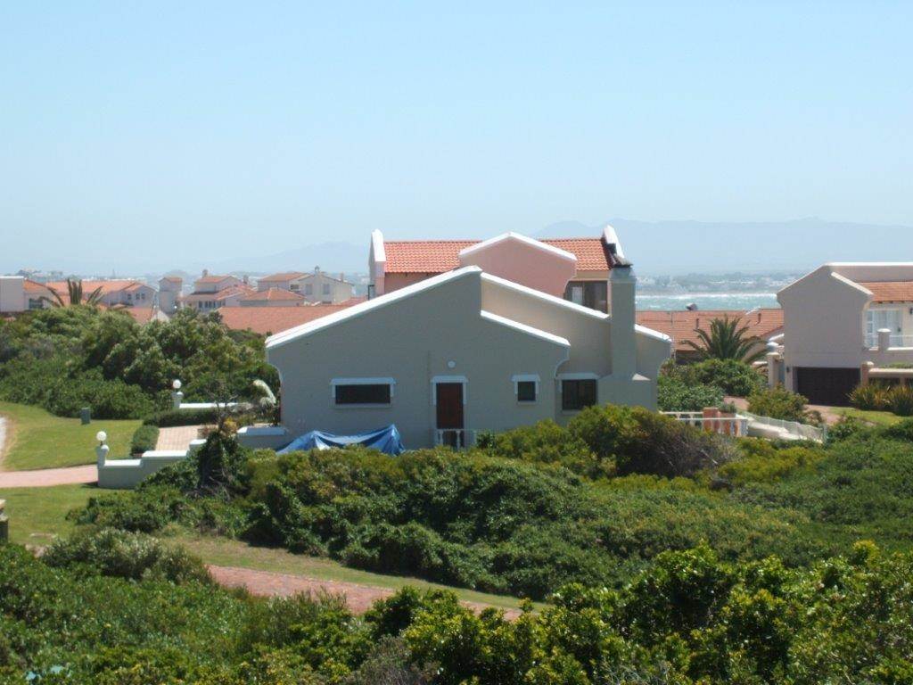 711 m² Land available in St Francis Bay photo number 11