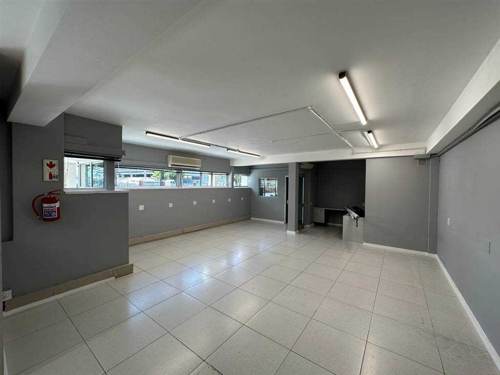 100  m² Commercial space in Ndabeni photo number 5