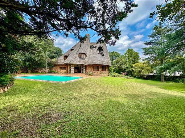 4 Bedroom House 4 Bedroom House