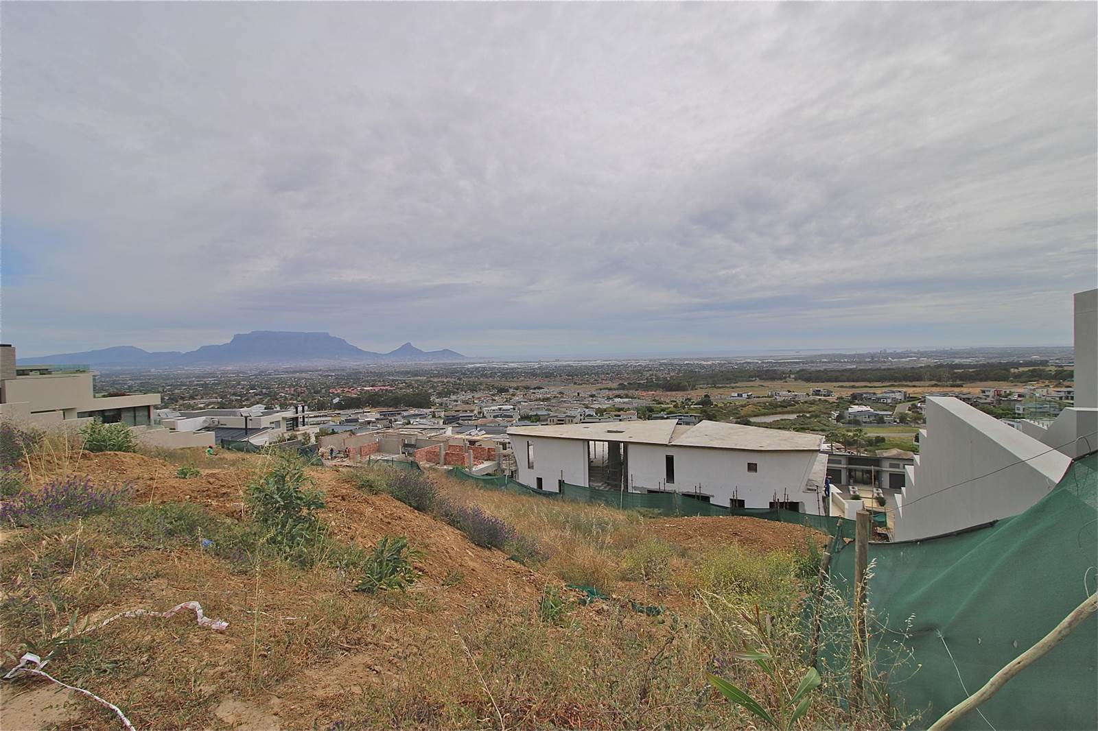 996 m² Land available in Baronetcy Estate photo number 2