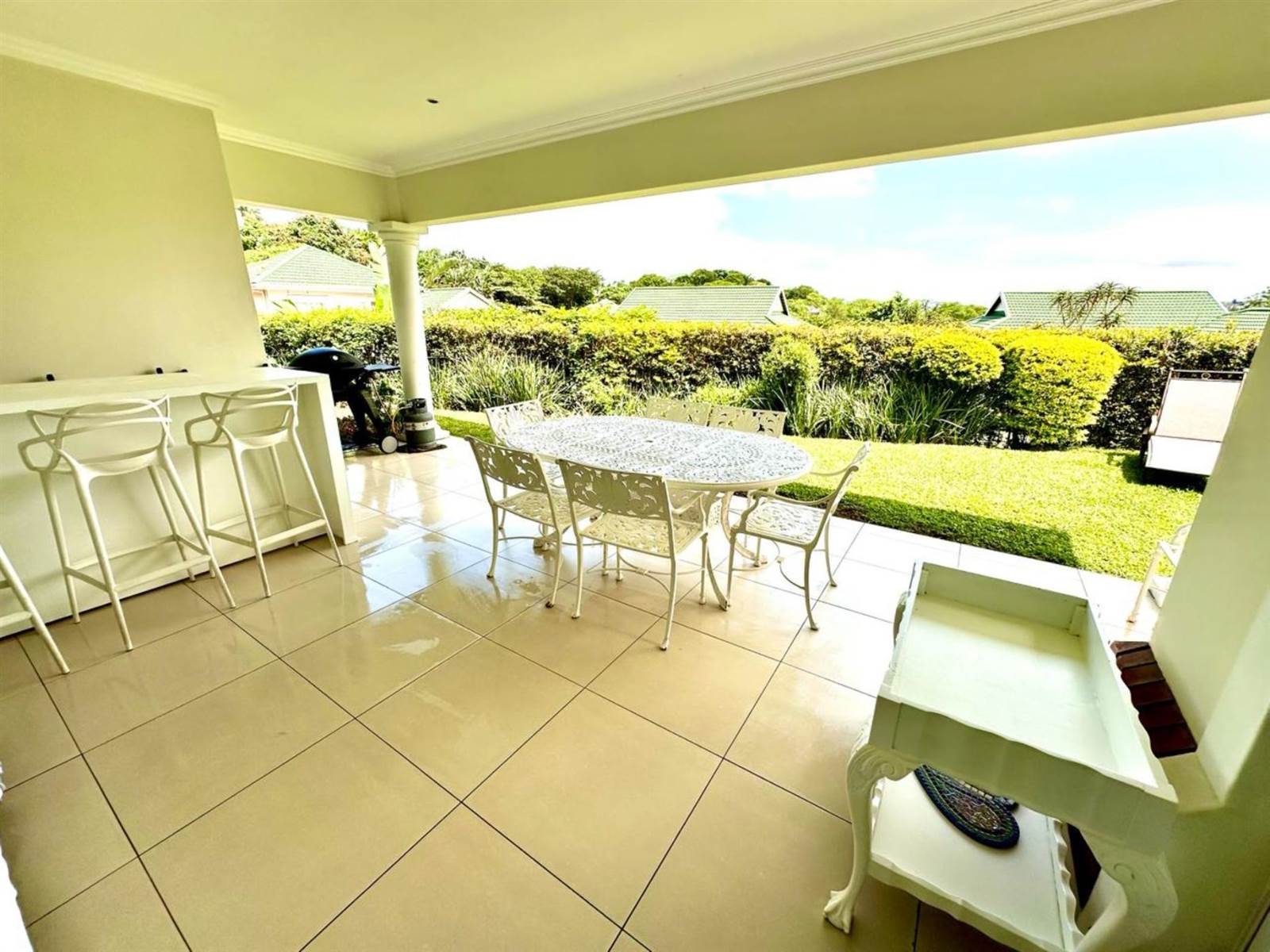 4 Bed Townhouse in Mt Edgecombe Estate 1 & 2 photo number 13