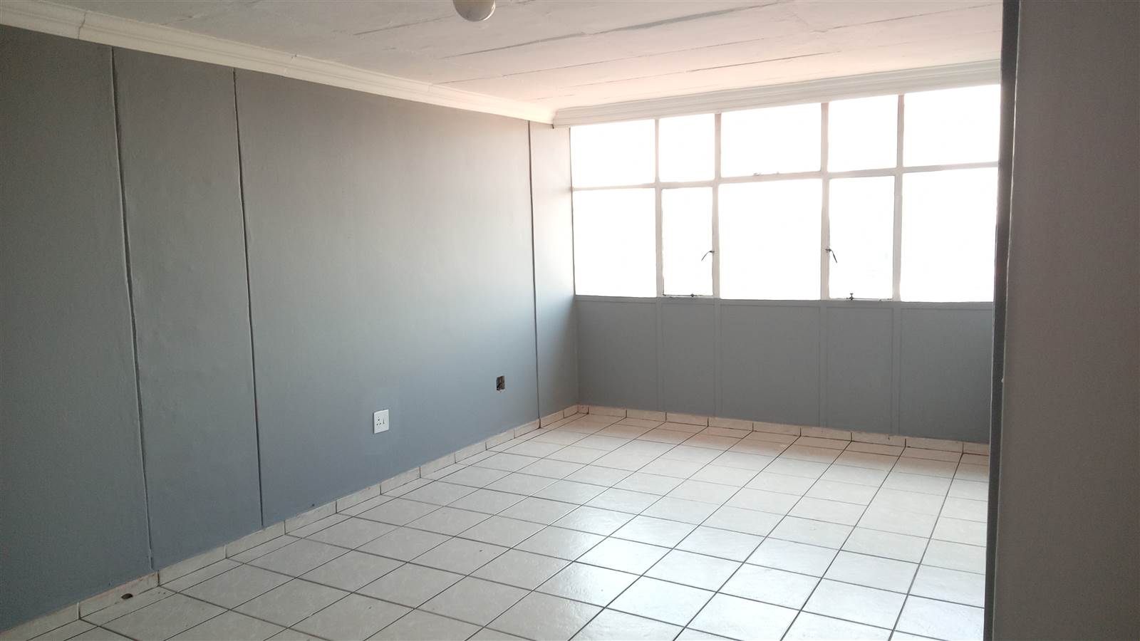 2 Bed Flat in Pretoria Central photo number 8