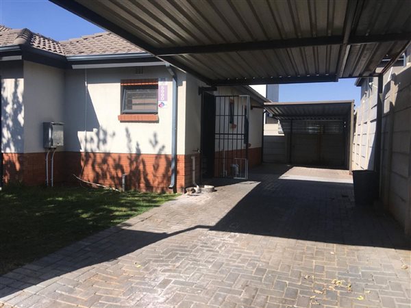 3 Bedroom House 3 Bedroom House