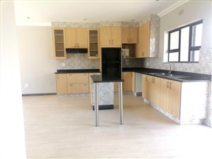 4 Bed House in Mackenzie Park
