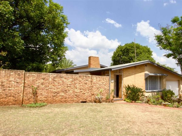 4 Bedroom House 4 Bedroom House