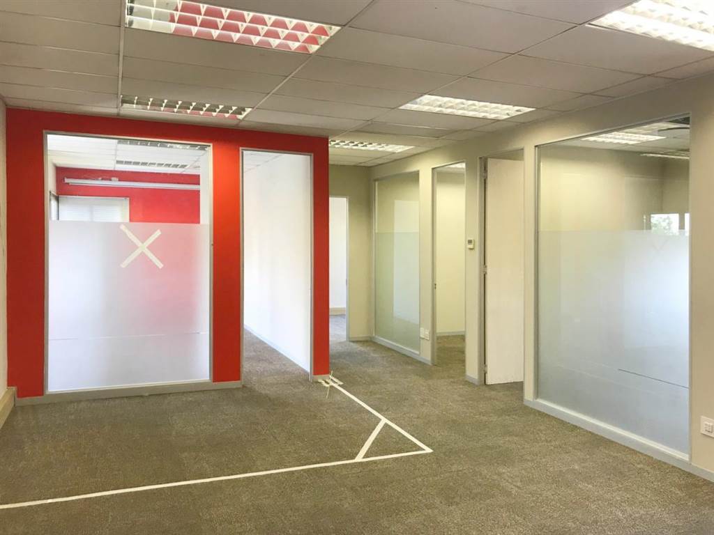 127  m² Office Space in Parkhaven photo number 3