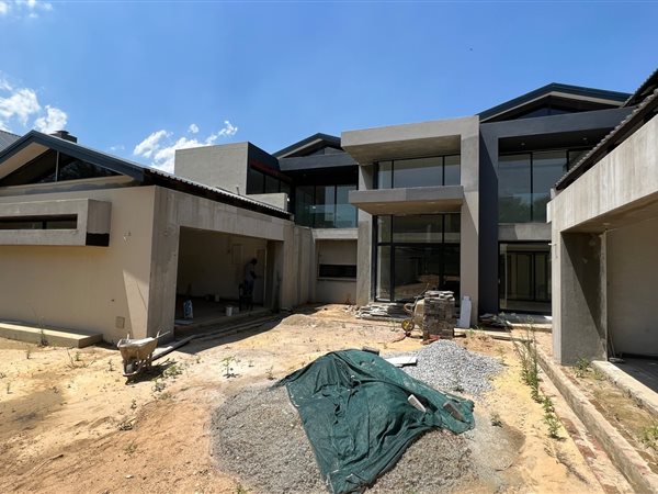 5 Bed House in Waterfall Estate
