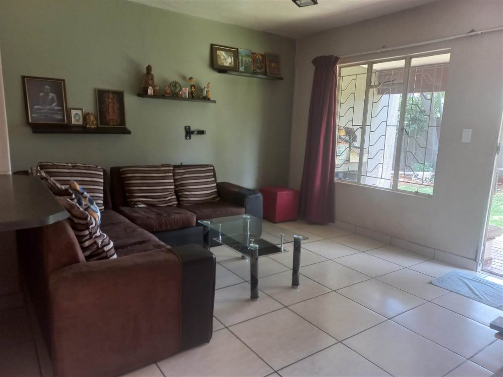 3 Bed Townhouse in Benoni AH photo number 11