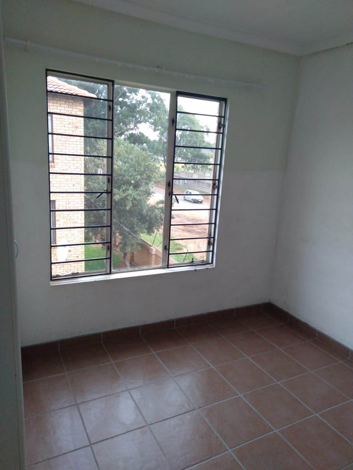 2 Bed Apartment in Greenhills photo number 10