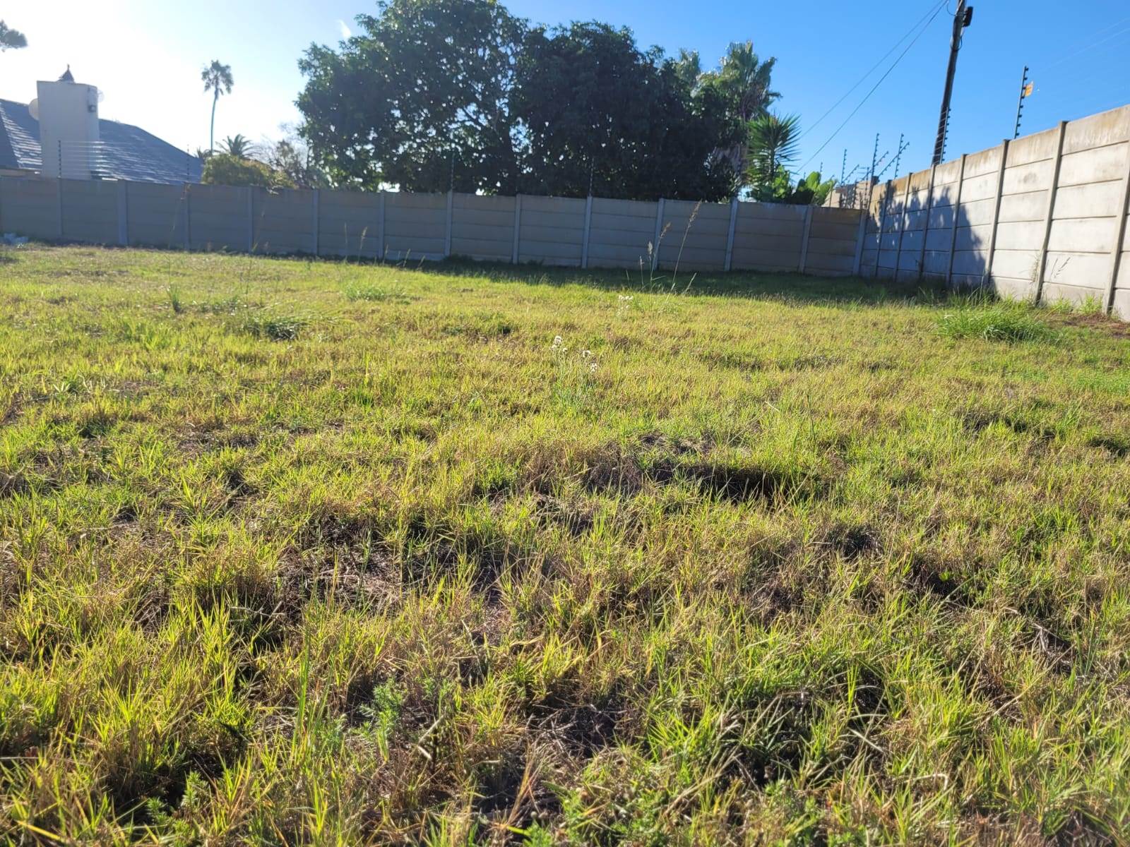 1012 m² Land available in Mossel Bay Central photo number 3