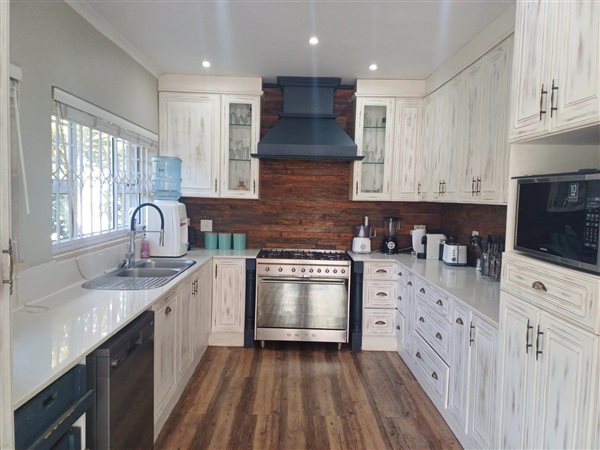 3 Bedroom House 3 Bedroom House