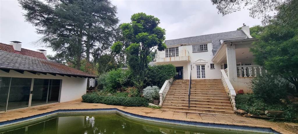 4 Bed House in Northcliff photo number 13