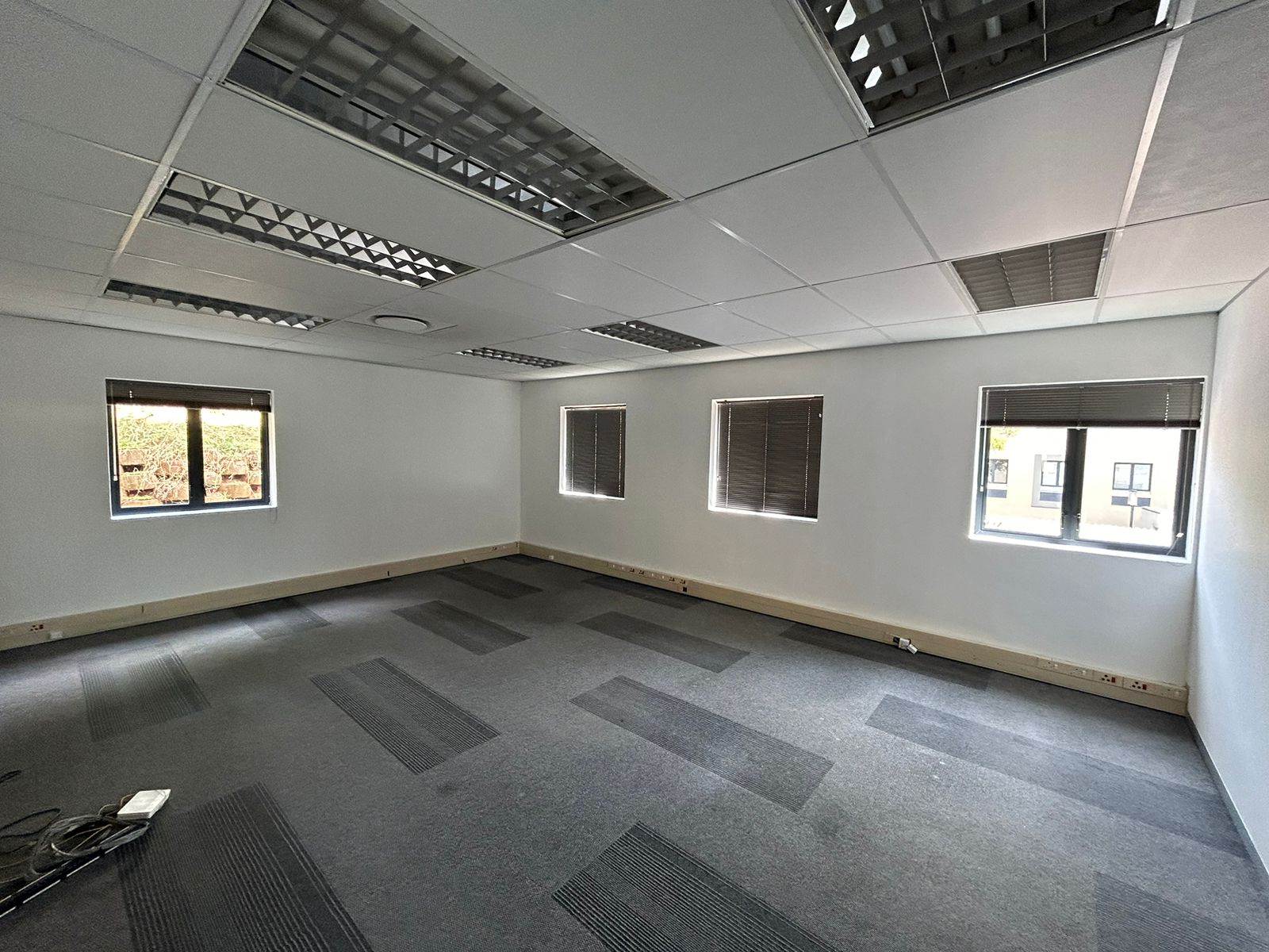 144  m² Commercial space in Strubens Valley photo number 10