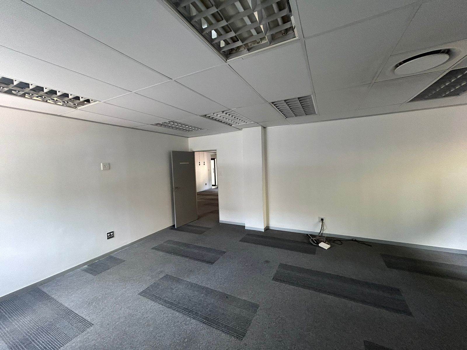 144  m² Commercial space in Strubens Valley photo number 14