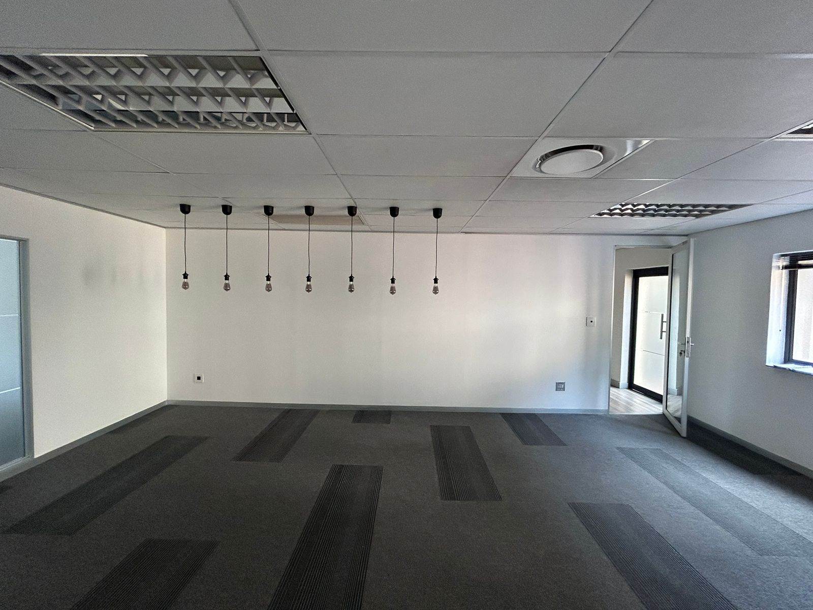 144  m² Commercial space in Strubens Valley photo number 4