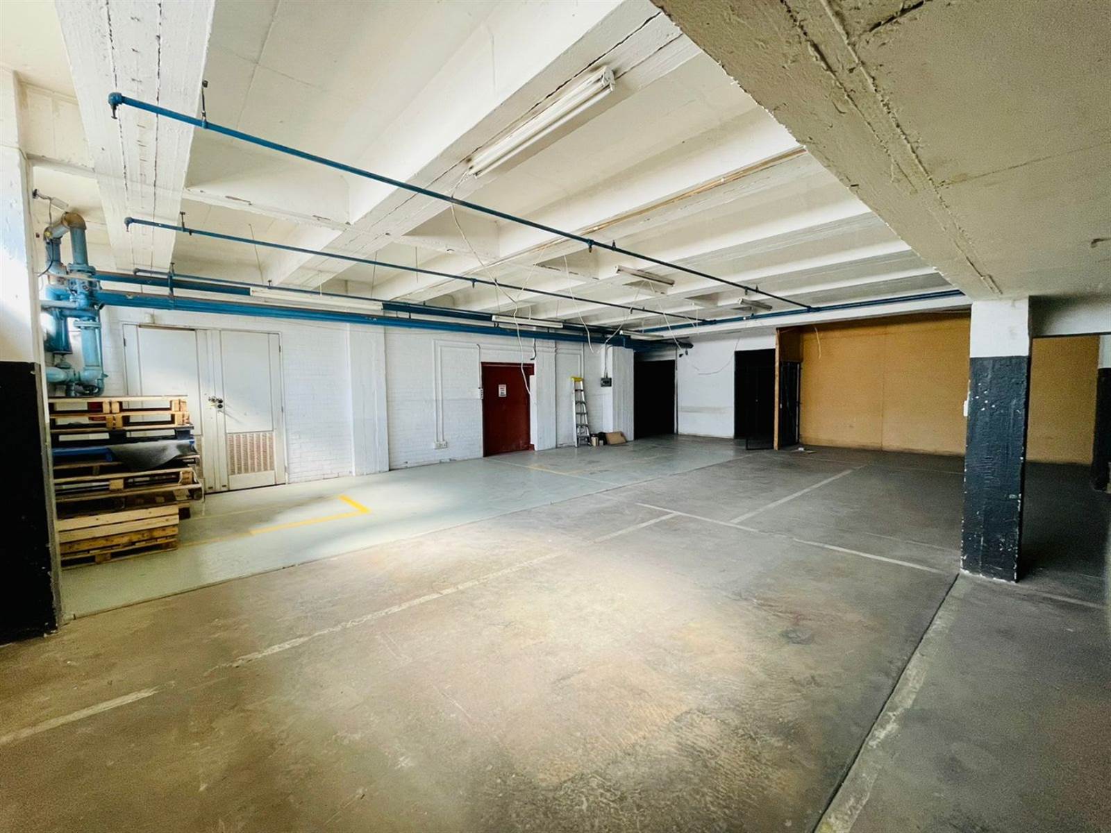 6300  m² Commercial space in New Centre photo number 14