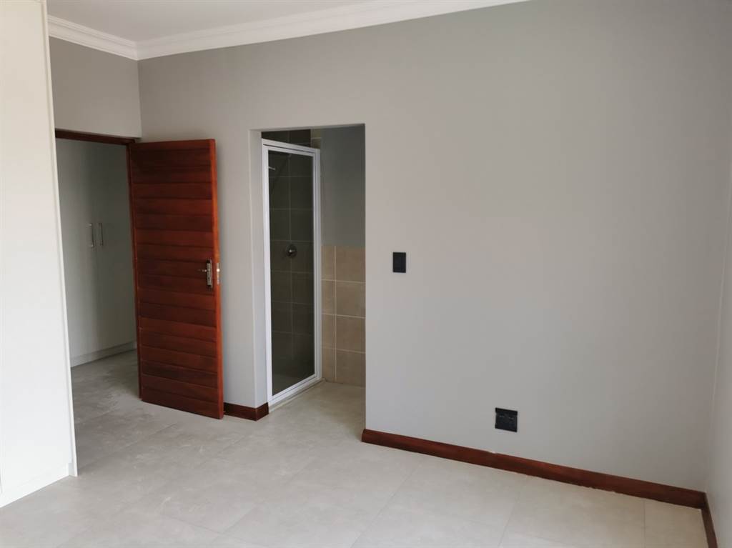 4 Bed House in Xanadu Eco Park photo number 14