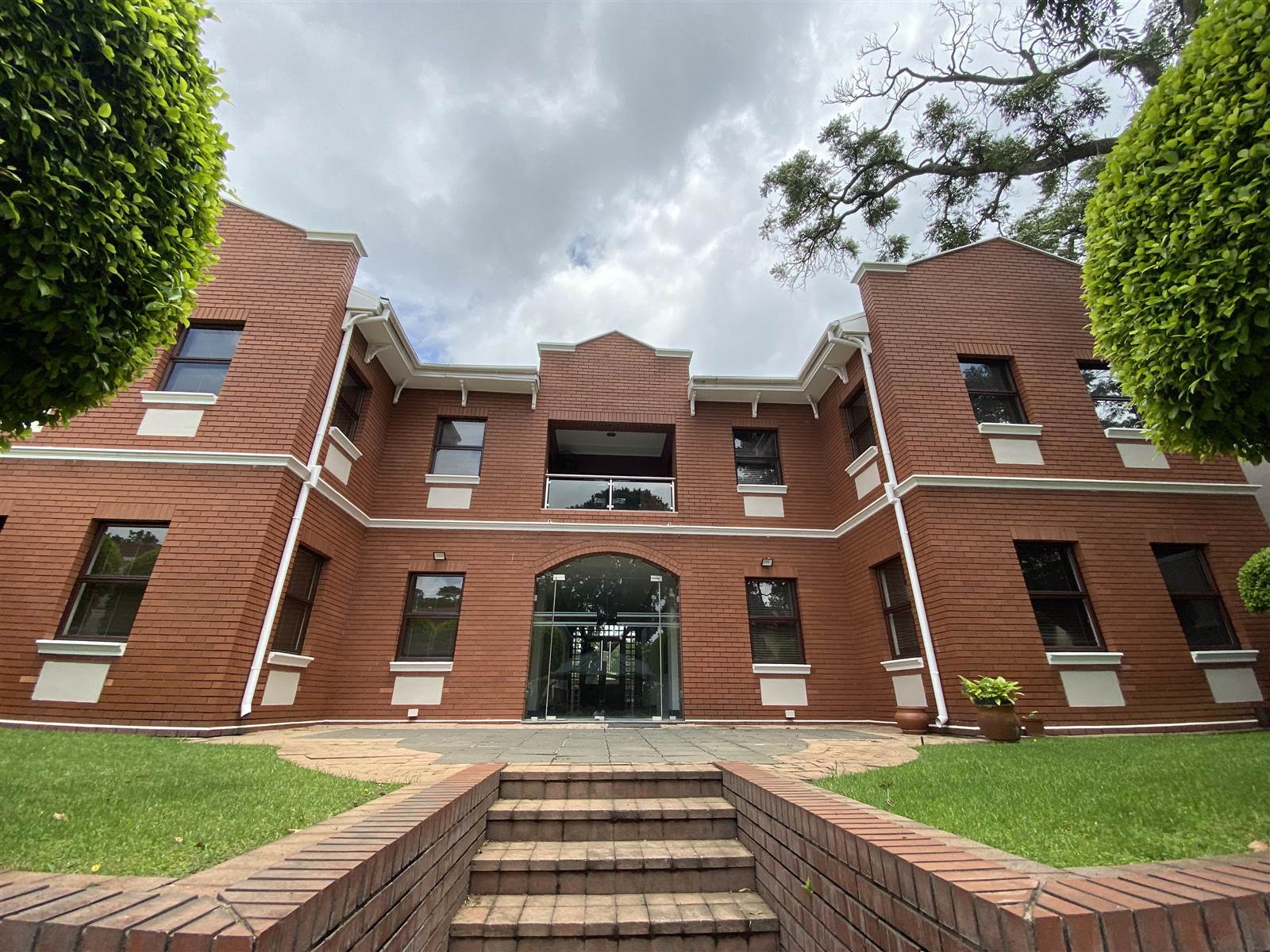 320  m² Commercial space in Rivonia photo number 1