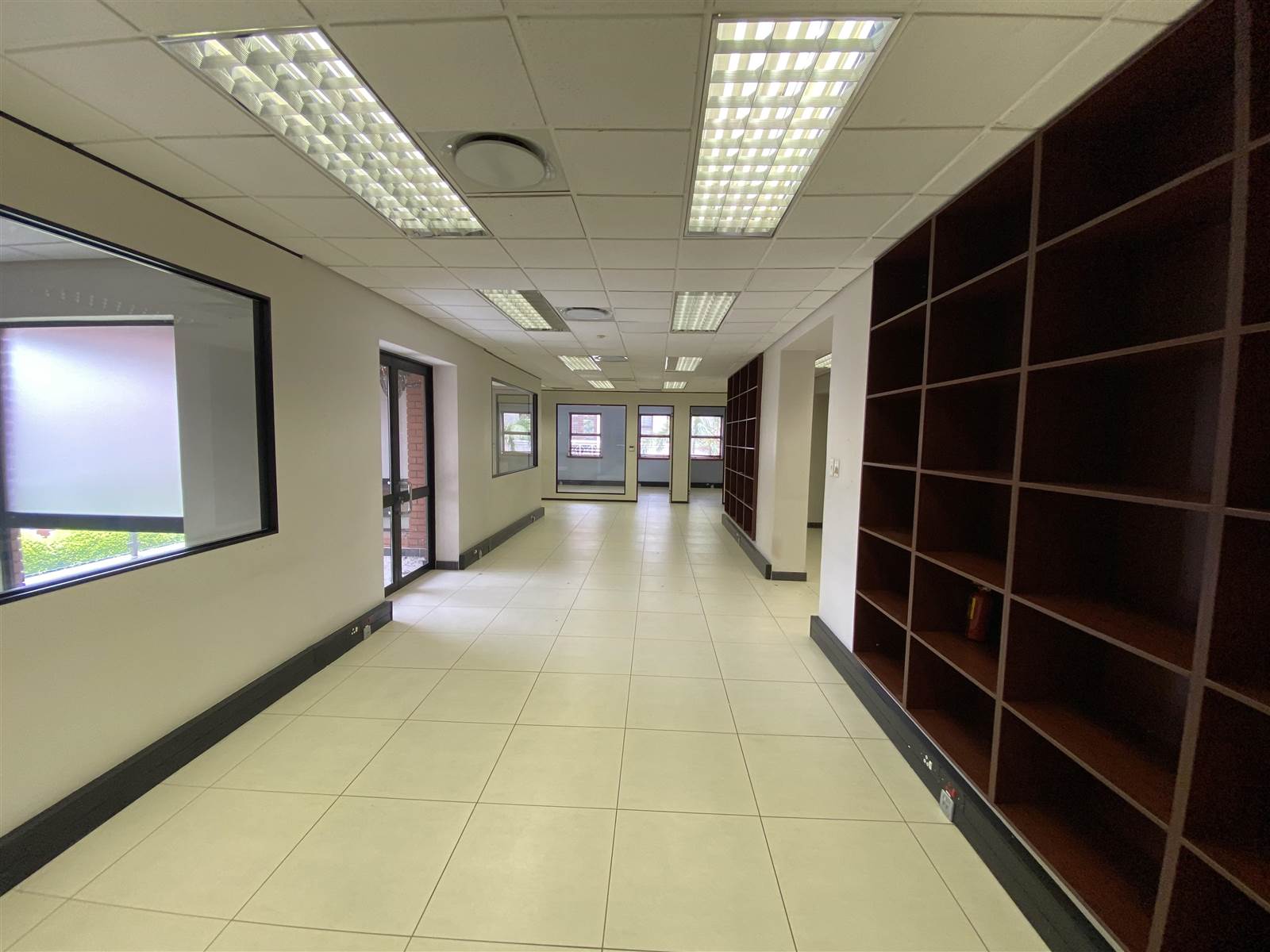 320  m² Commercial space in Rivonia photo number 23