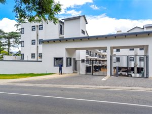 2 Bed Apartment in Bryanston West