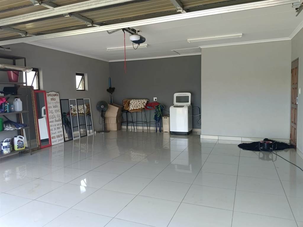 3 Bed House in Bronkhorstbaai photo number 26