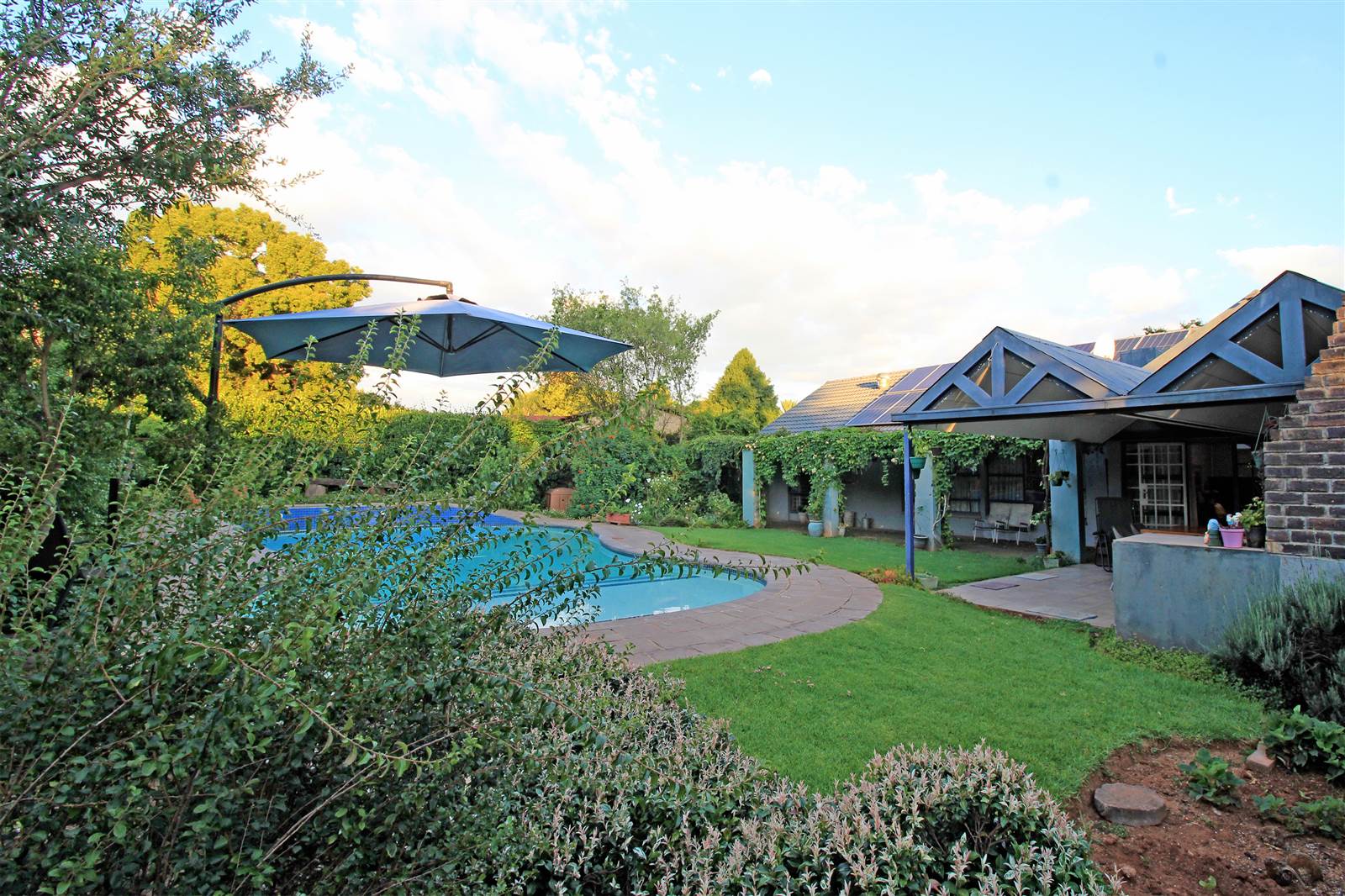 5 Bed House in Doringkloof photo number 3