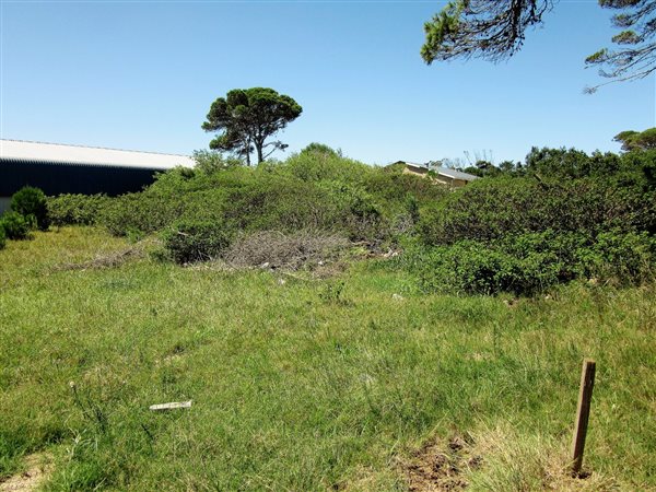 1800 m² Land available in East Bank