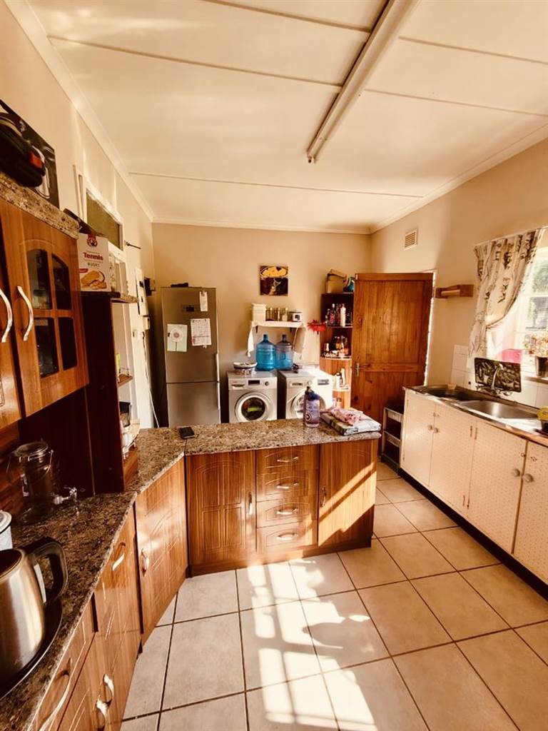 3 Bed House in Vryheid photo number 6