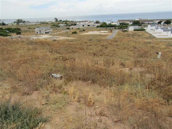 527 m² Land available in Da Gama Bay