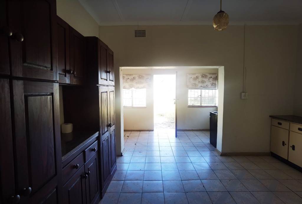 3 Bed House in Potchefstroom Central photo number 5