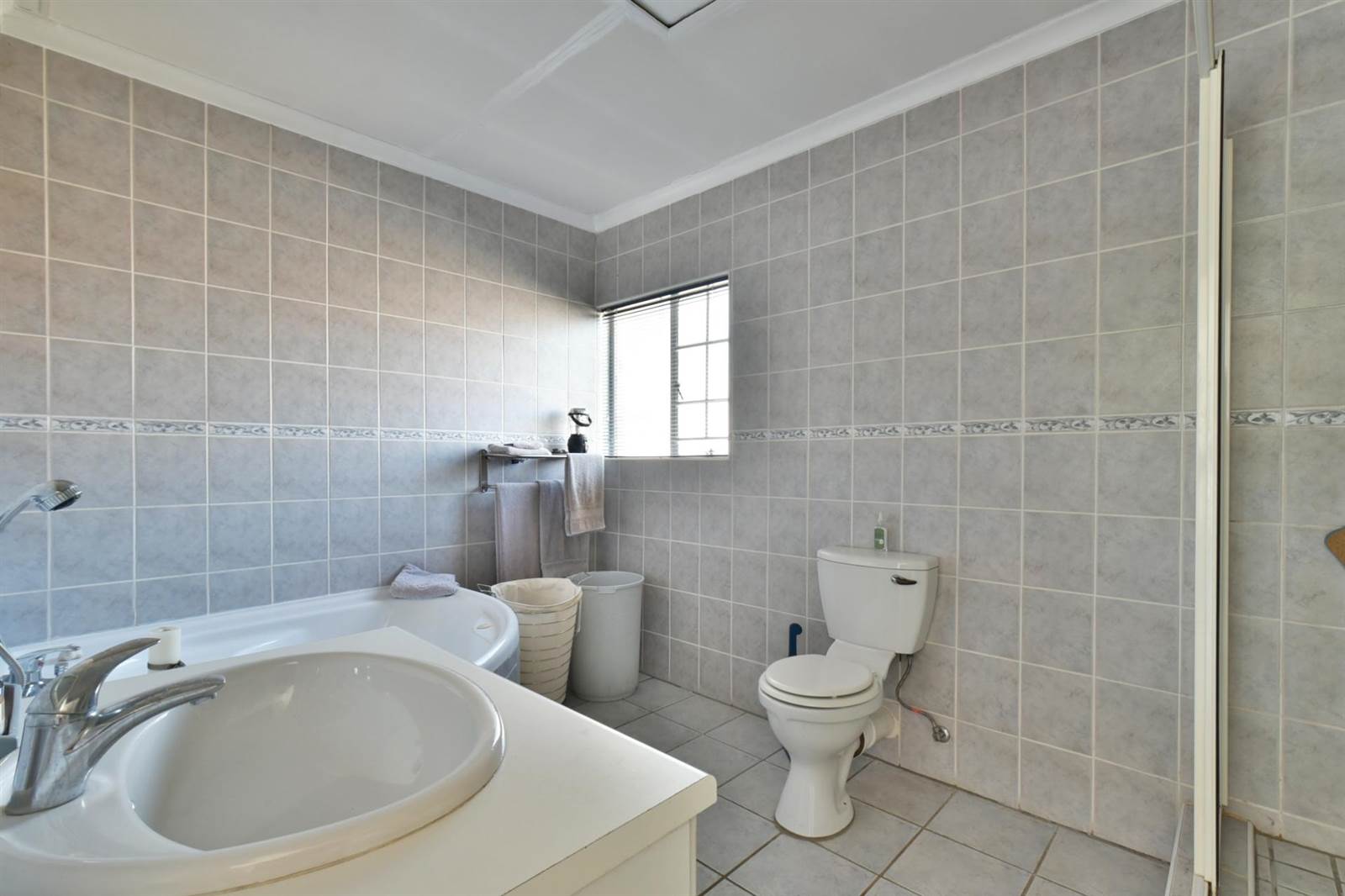 2 Bed Townhouse in Randpark Ridge photo number 19