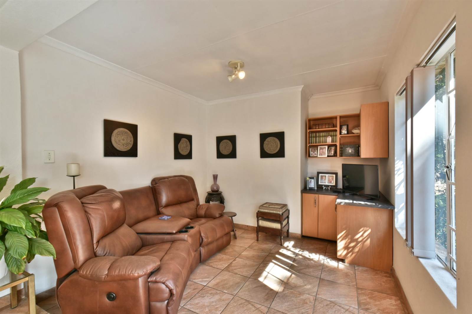 2 Bed Townhouse in Randpark Ridge photo number 8