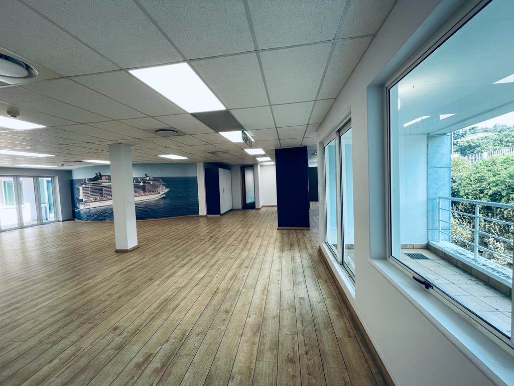 1569  m² Commercial space in Morningside photo number 25