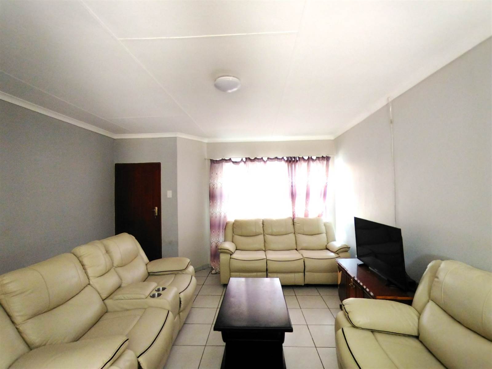 16 Bed Townhouse in Polokwane Central photo number 6