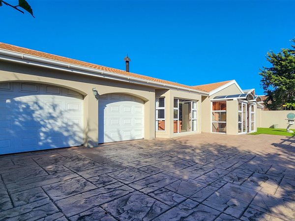 3 Bed House in Sunset Beach