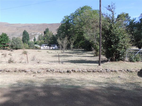 535 m² Land