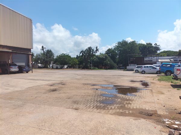 3 113 m² Industrial space 3 113 m² Industrial space