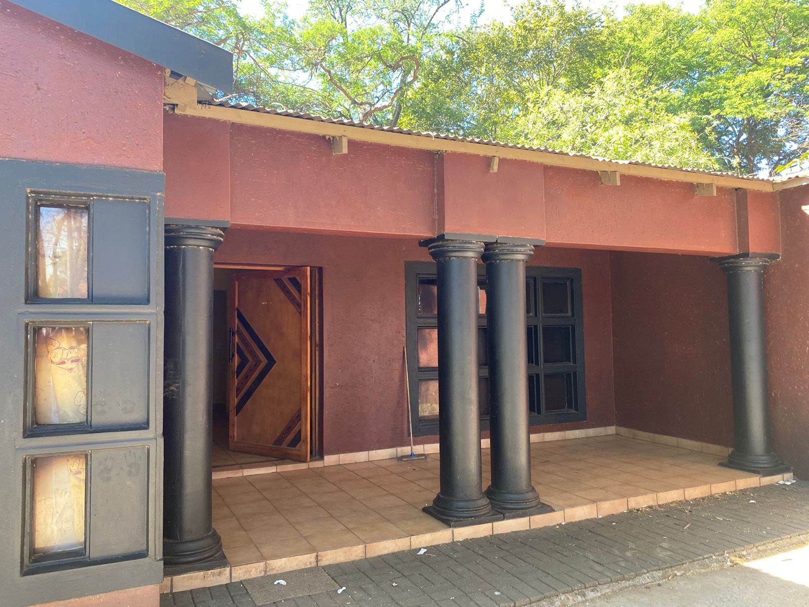 350  m² Commercial space in Pretoria North photo number 21