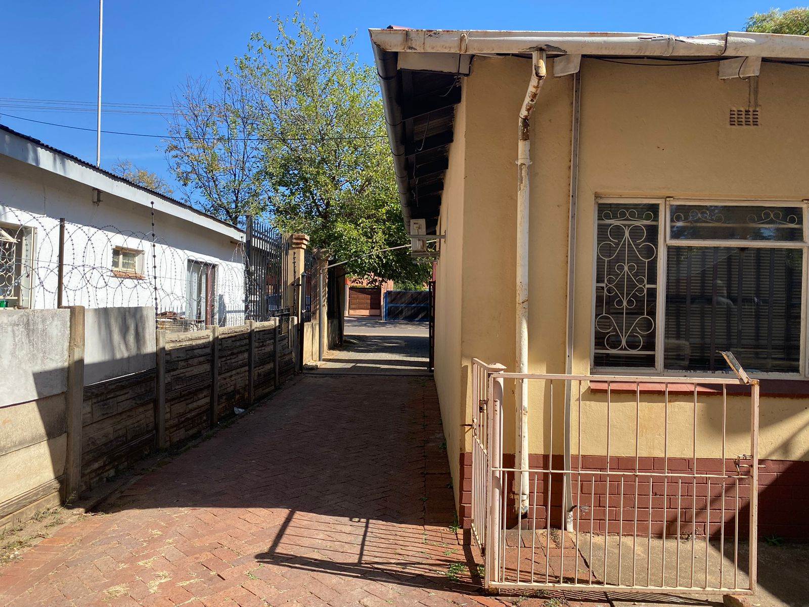 350  m² Commercial space in Pretoria North photo number 3