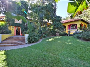 6 Bed House in Khyber Rock