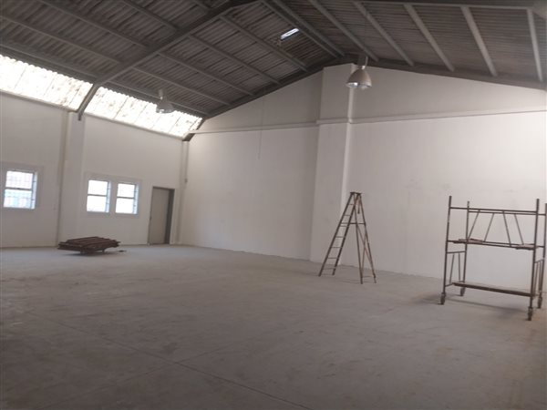 389  m² Industrial space