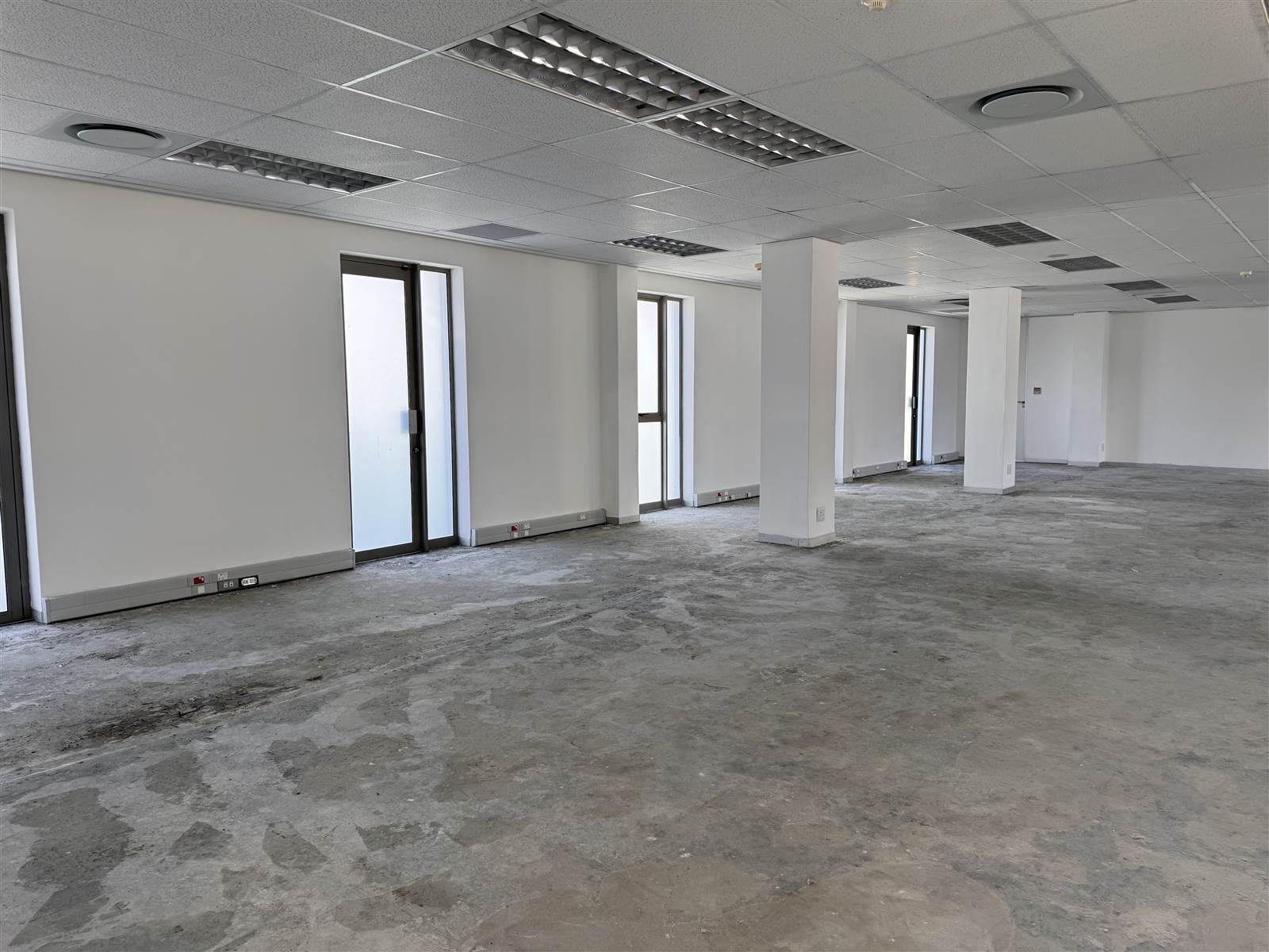 686  m² Commercial space in Claremont photo number 10