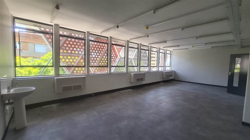 53  m² Commercial space in Pretoria Central photo number 8