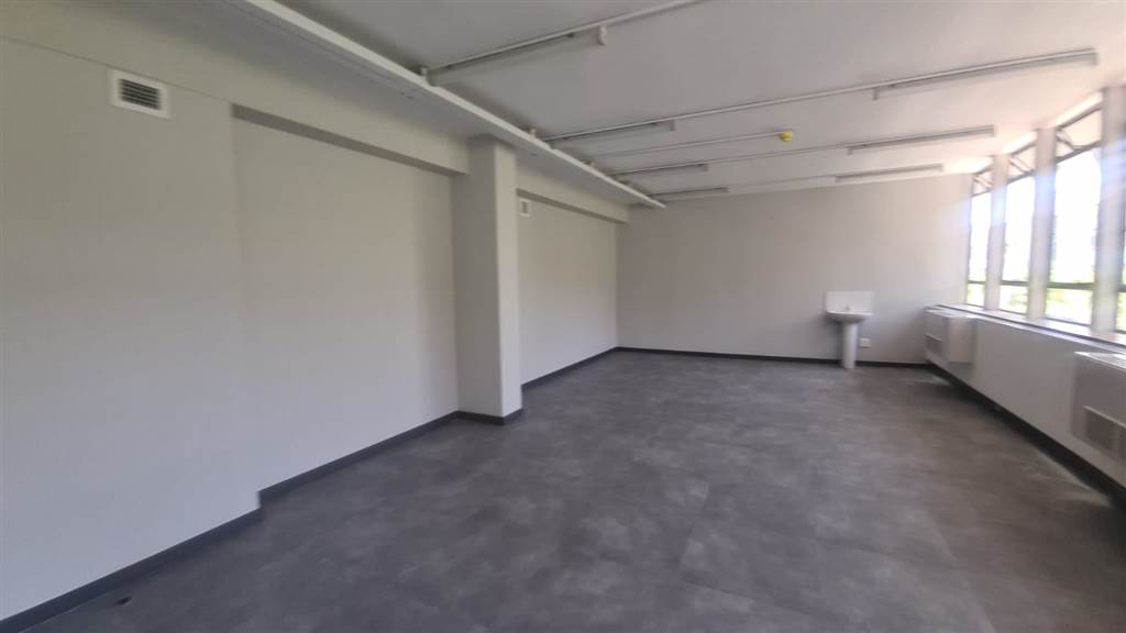 53  m² Commercial space in Pretoria Central photo number 7