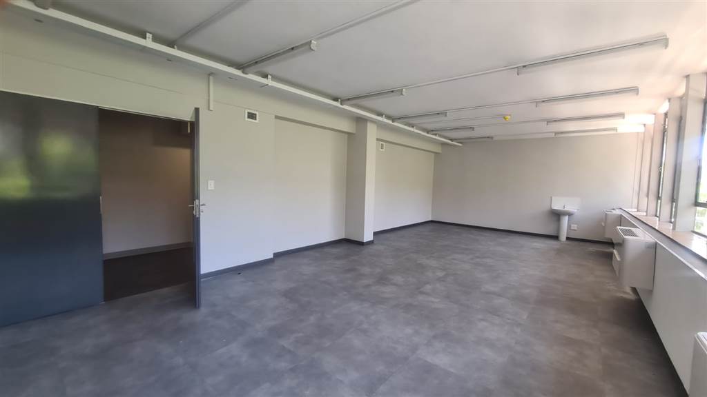 53  m² Commercial space in Pretoria Central photo number 3