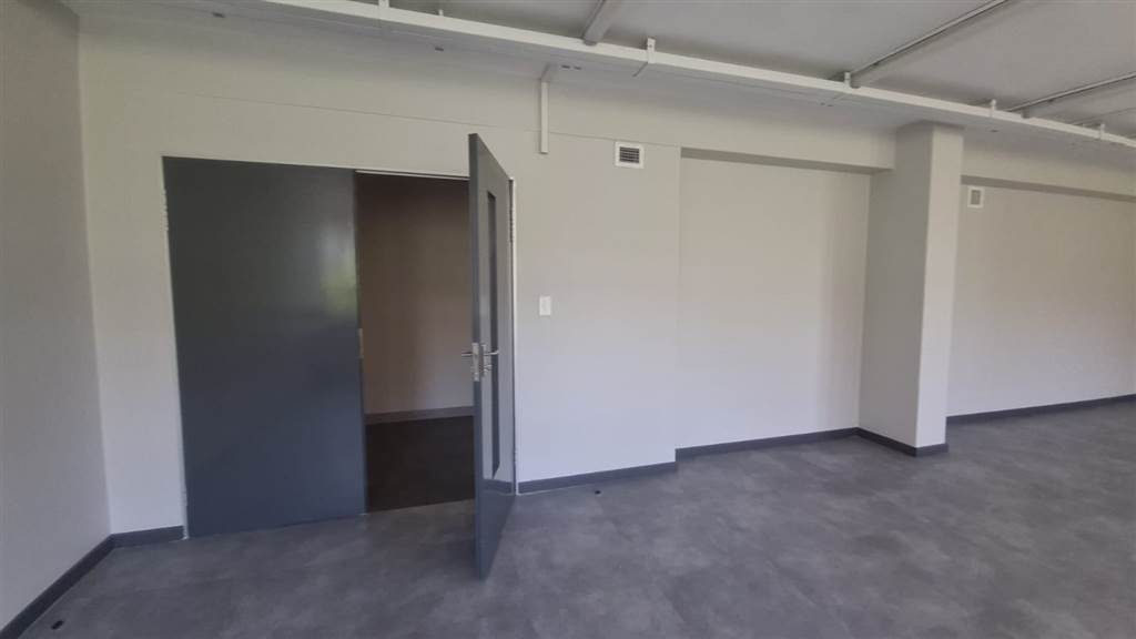 53  m² Commercial space in Pretoria Central photo number 2