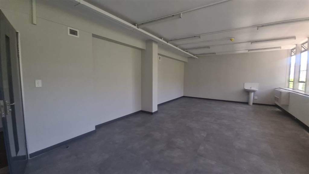53  m² Commercial space in Pretoria Central photo number 12