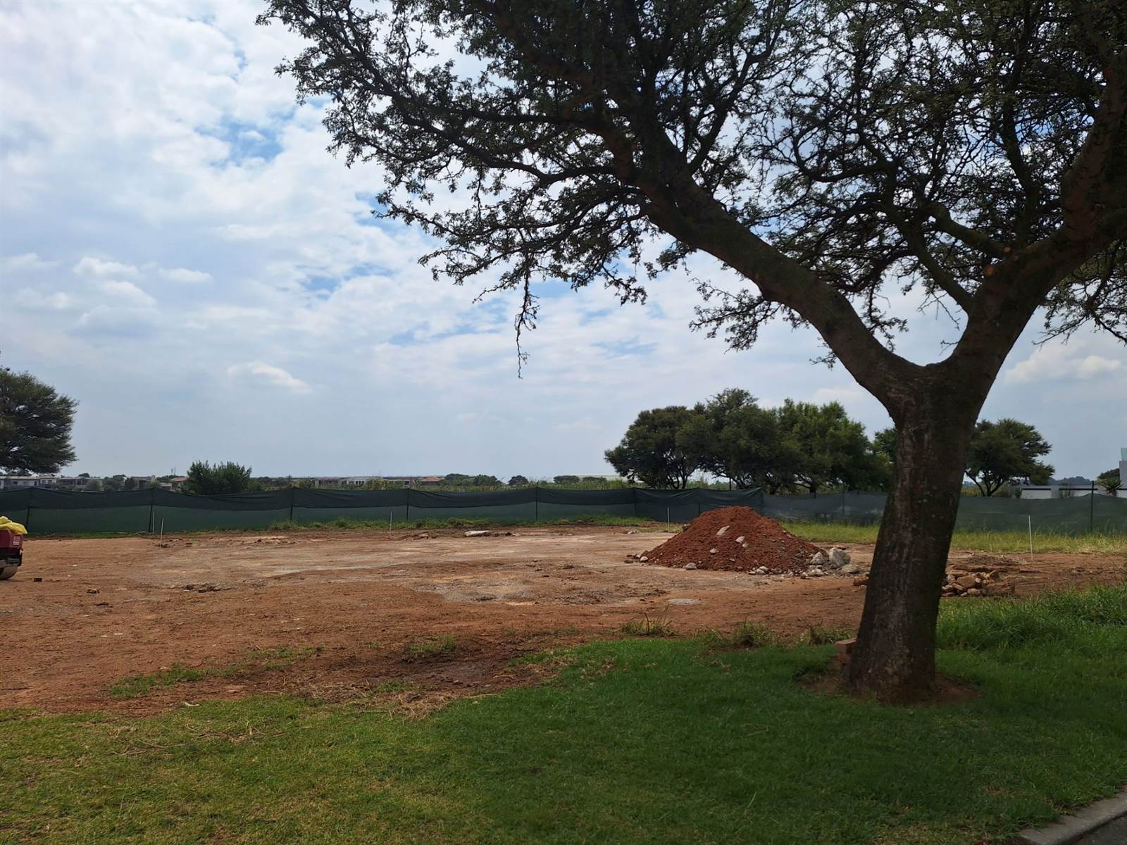 808 m² Land available in La Como Lifestyle Estate photo number 6