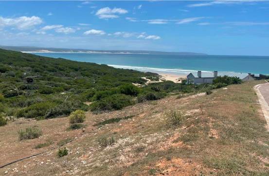 661 m² Land available in Vlees Bay photo number 5