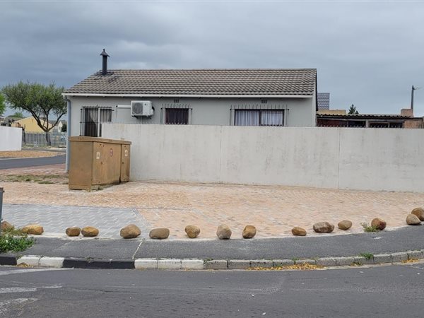 3 Bedroom House 3 Bedroom House